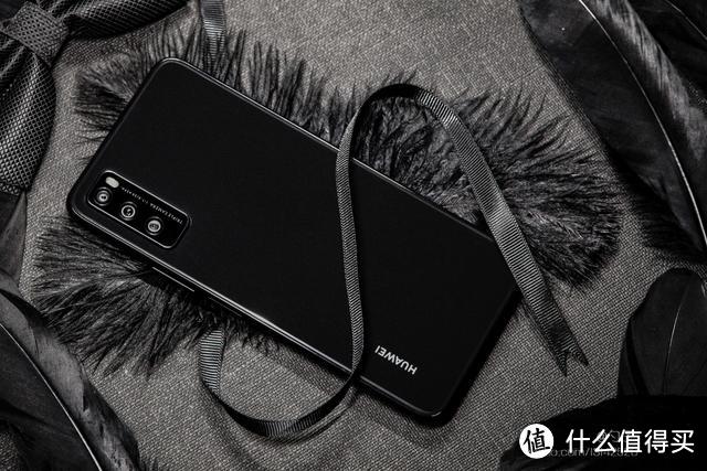 “千元5G,一步到位”华为畅享Z让5G手机触手可及