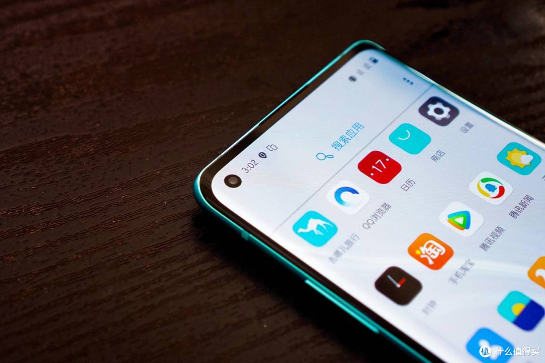 一加 8 评测:纯粹质感与极致性能的「稀缺品」