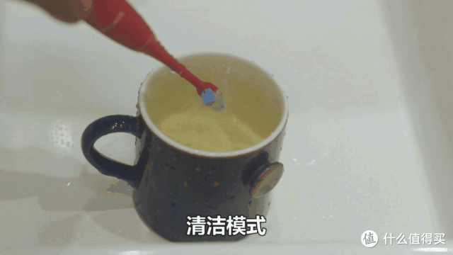 刷牙还能洁面的罗曼MISHKA联名款T10熔岩红声波电动牙刷