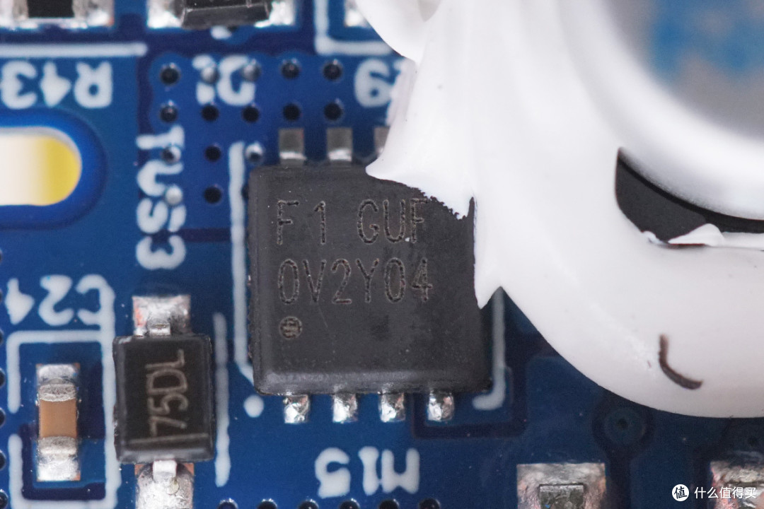 拆解报告:vivo 10000mAh 1A1C 33W双向闪充移动电源PB2050