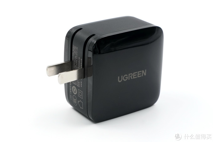 4A PPS支持Switch,绿联65W氮化镓充电器开箱评测