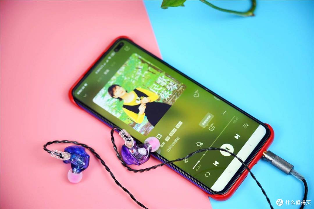 聆听星空的声音,感受音乐的美-qdc天王星耳机分享