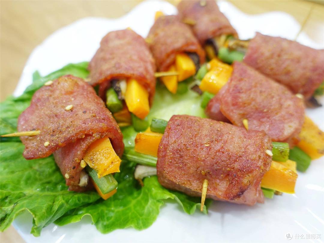 蒸烤箱+培根能玩出什么花样？吃播现场直播烤花式培根卷