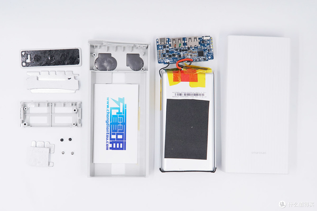 拆解报告:Smartisan锤子20000mAh 2A1C 45W PD双向快充移动电源DP201