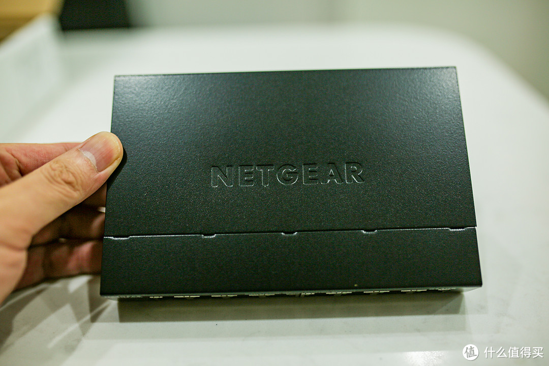 便宜省心的家庭组网小帮手——Netgear网件GS308V3铁壳千兆8口交换机开箱