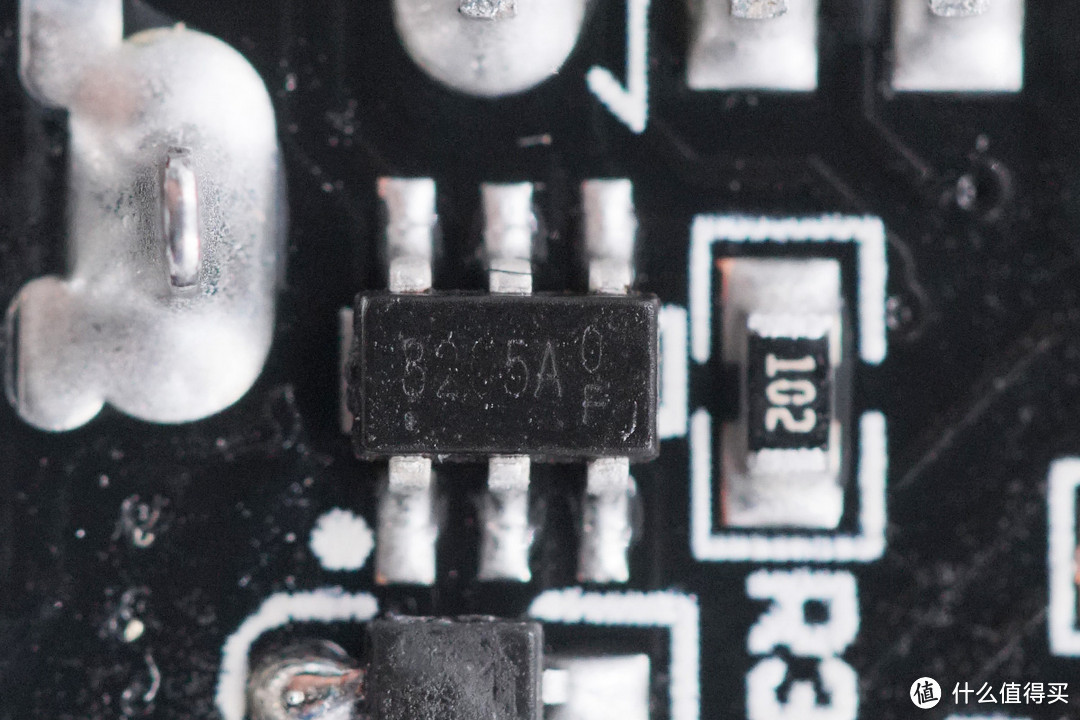 拆解报告:米家三USB-A口27W快充延长线插座MJCXB02QM