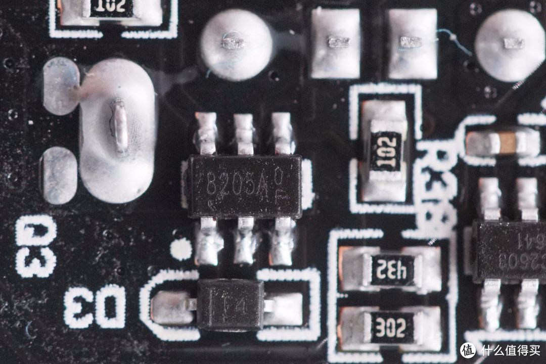 拆解报告:米家三USB-A口27W快充延长线插座MJCXB02QM