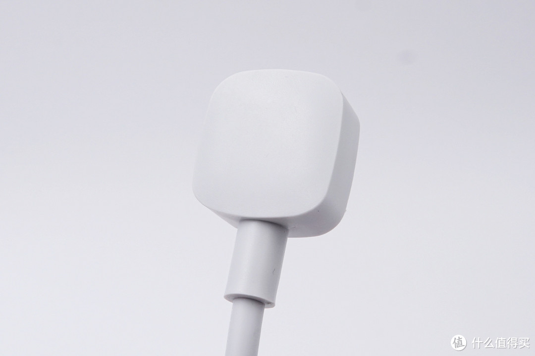 拆解报告:米家三USB-A口27W快充延长线插座MJCXB02QM