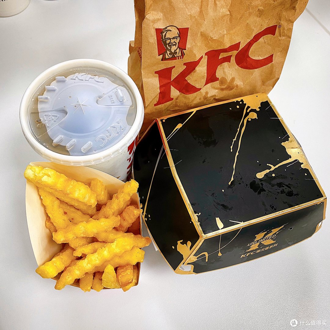 肯德基新品实测：脏脏鳕鱼鸡腿堡究竟好不好吃？
