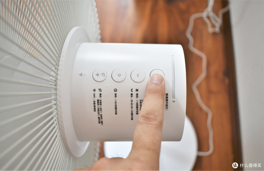 压缩收纳、静音出风:荣耀亲选超广角自然风风扇详细评测