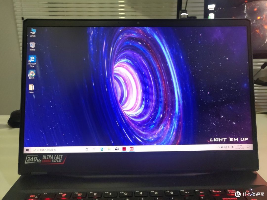 点燃宇宙,释放潜能!微星强袭2 GE66开箱评测【厦门科长】