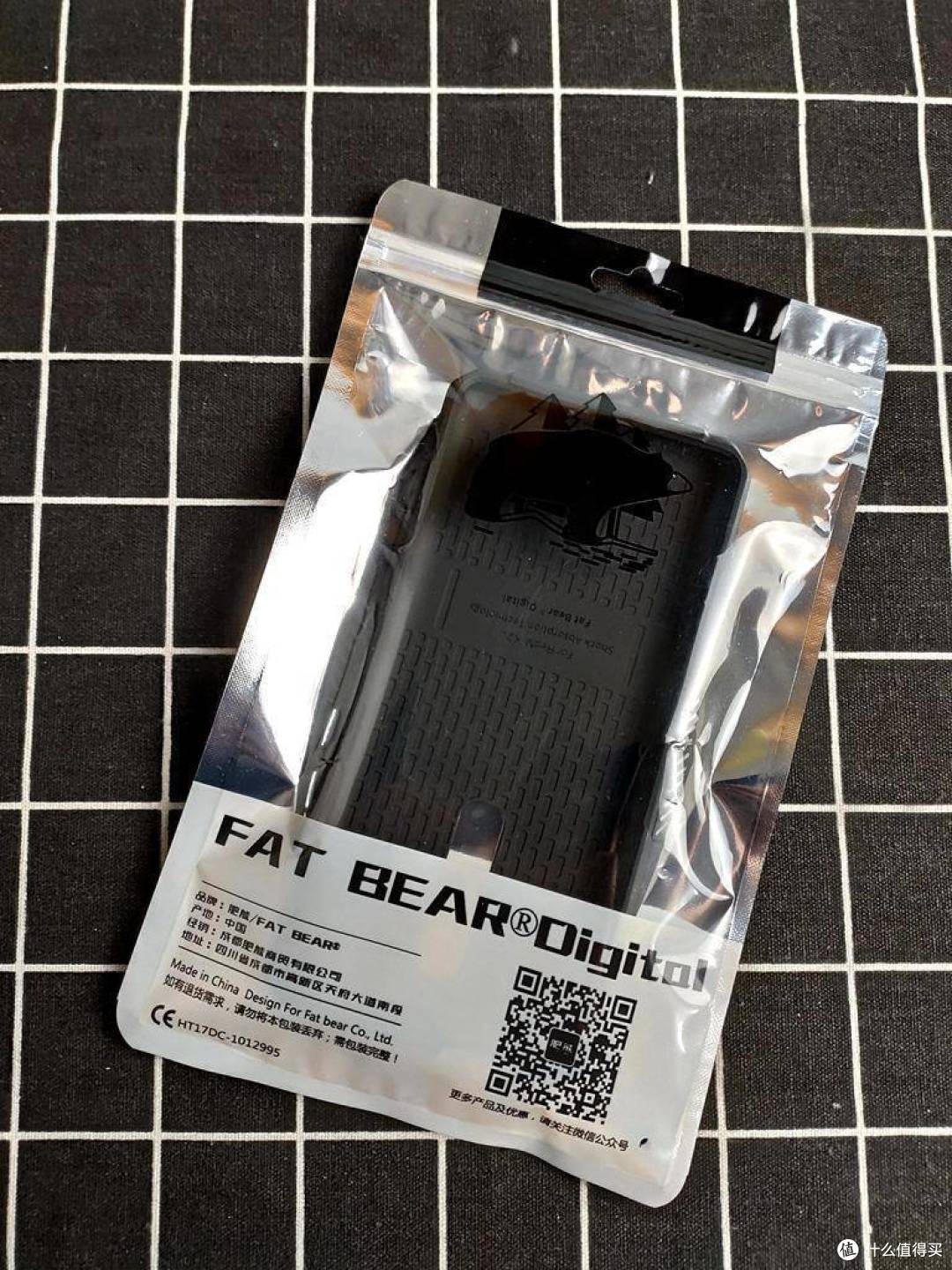 给红米K20 Pro尊享版配的-FATBEAR 防摔壳 优缺点都如此鲜明