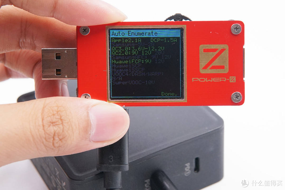 拆解报告:老七机基地三USB-C口66W PD快充充电器9P3