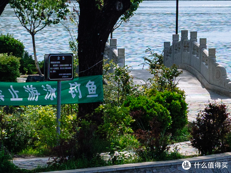 脑补能力强的人或许能认出来“北京市”