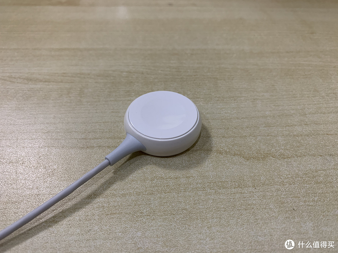 原配的替代，绿联USB-C Apple Watch 充电器