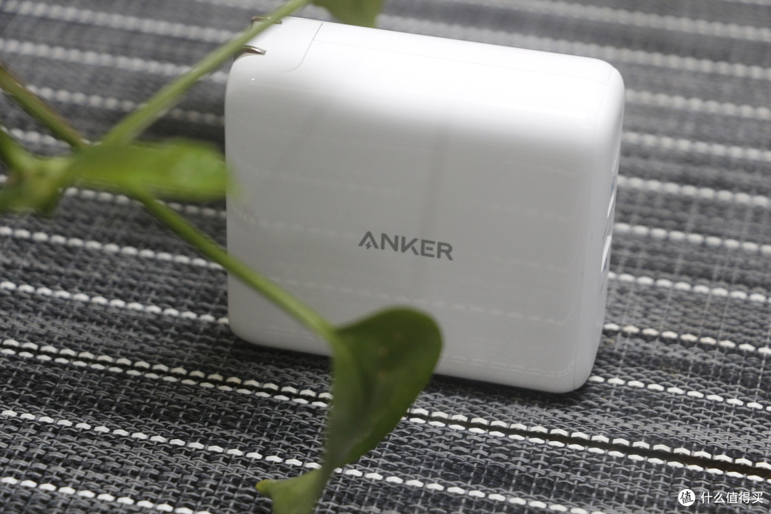 二合一到底合了什么?——ANKER 新款二合一充电器使用体验分享