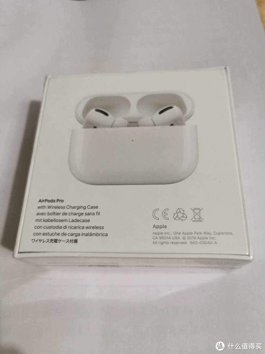 在大妈十年来收到最昂贵的礼物——苹果 AirPods Pro 真无线降噪耳机简单开箱评测（炫耀）