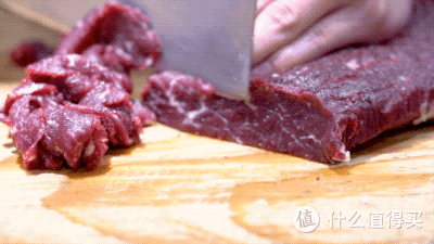 在上海越活越好的潮汕牛肉火锅店，到底牛在哪儿？