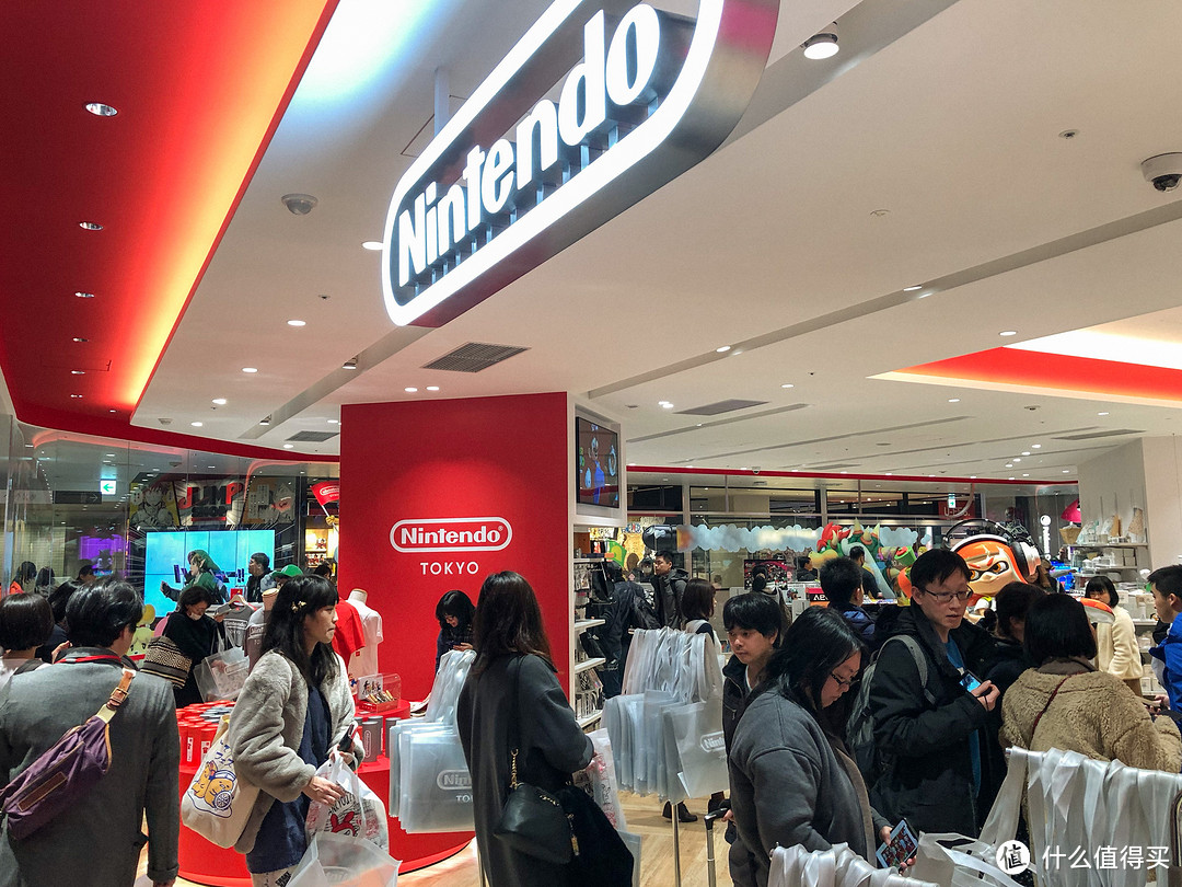 家庭趣玩之选：Nintendo Switch™ 国行续航增强版评测