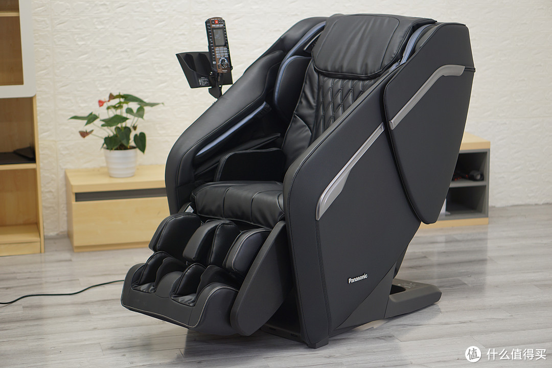 实测松下新款MA82按摩椅，可以为你“撑腰”！