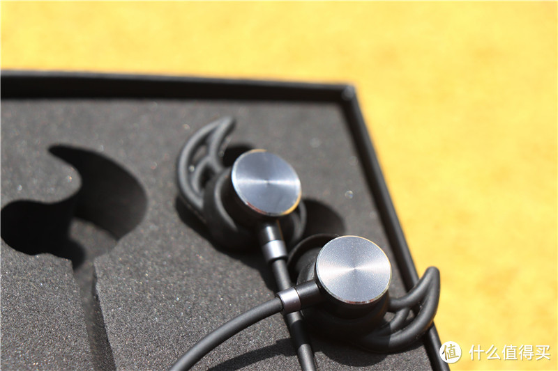 “一款知你所需的蓝牙耳机”——测评南卡S2挂脖式运动耳机！