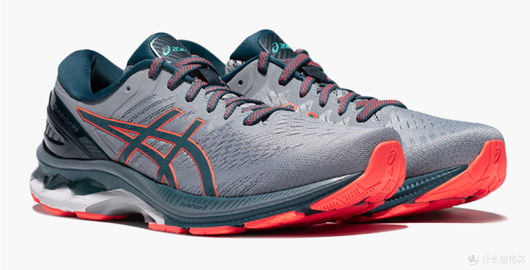 Asics（亚瑟士）Kayano、Nimbus是最具代表性的，对于亚洲脚型适应性很广