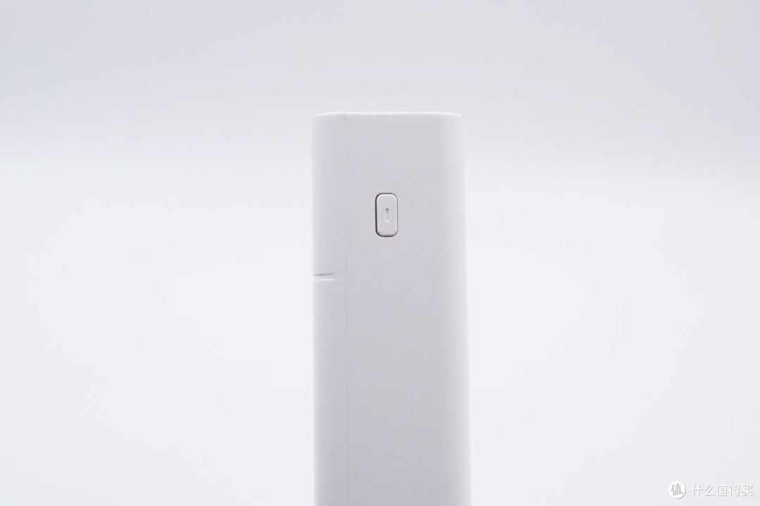 拆解报告:aigo 30000mAh 18W PD双向快充移动电源W300PD