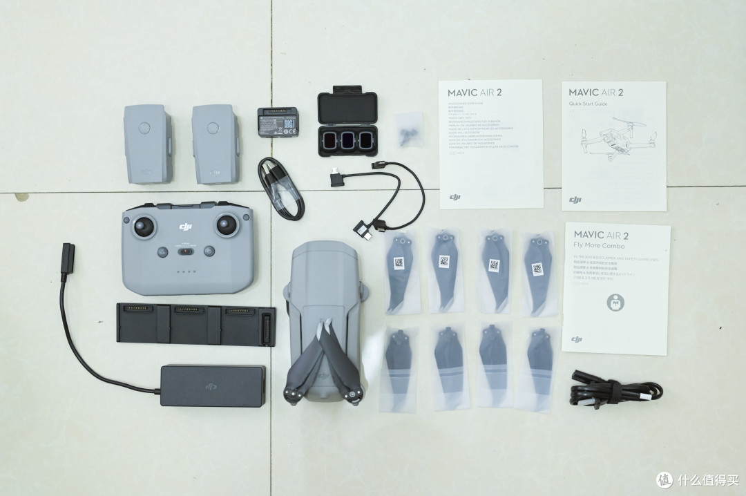 更爽的飞行 大疆MAVIC AIR2 开箱