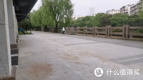 如何告别拍照窘态将创意发挥到极致?魔爪稳定器Mini-S尊享版手机云台使用简评