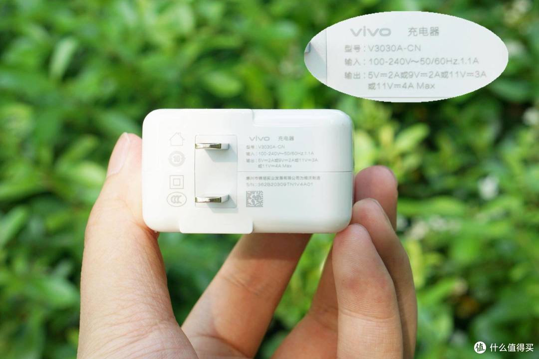 iQOO Neo3测评:2398,144Hz香?