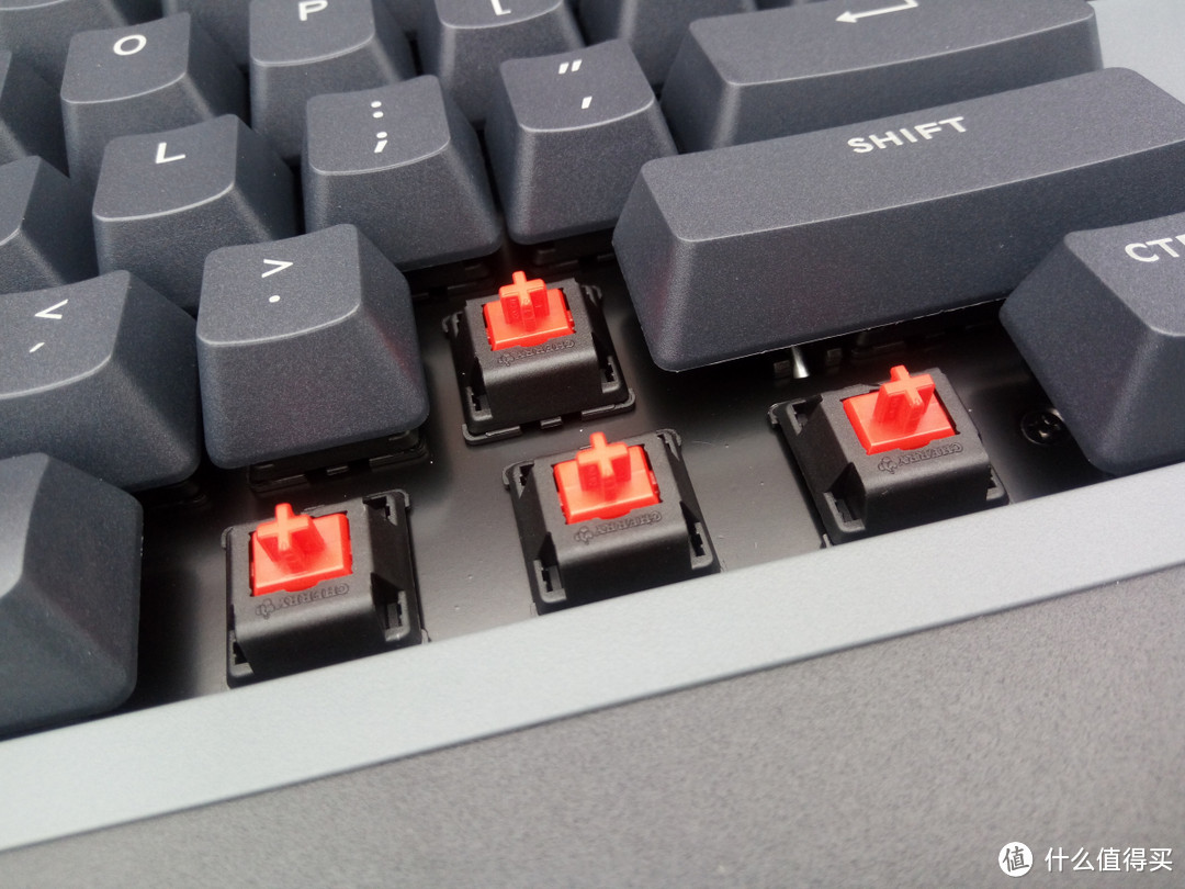 性能不凡的红轴键盘，TT G821飞行家三模键盘体验