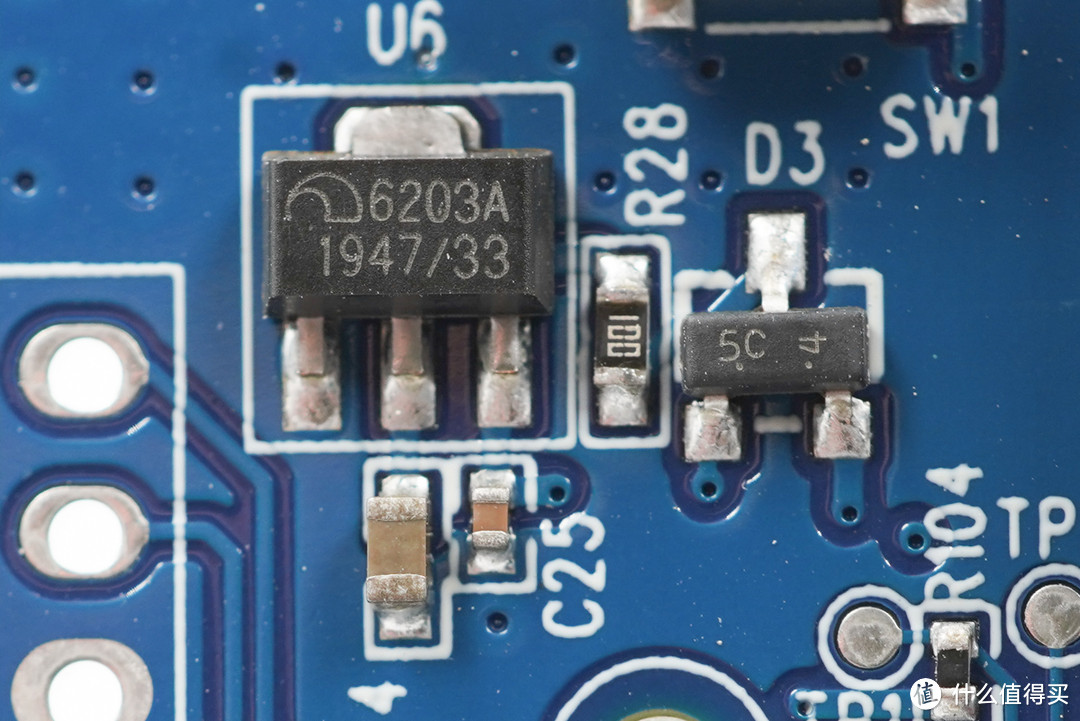 拆解报告:CHOETECH迪奥科100W USB PD快充移动电源B634