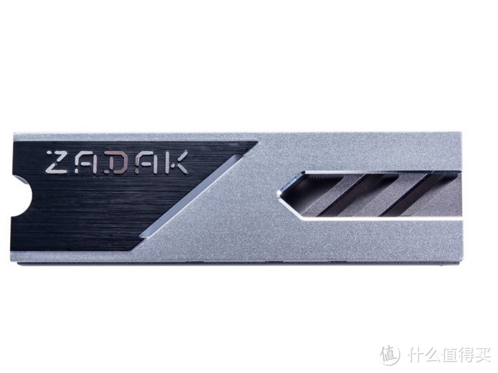 满分的硬派颜值：宇瞻ZADAK发布首款PCIe 3.0 M.2 SSD固态硬盘 119美元（约840元）起