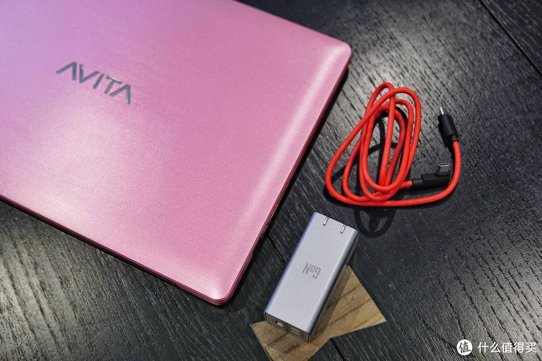 好看和好用可以兼得：AVITA PURA 锐龙版，一款女性向的笔记本电脑