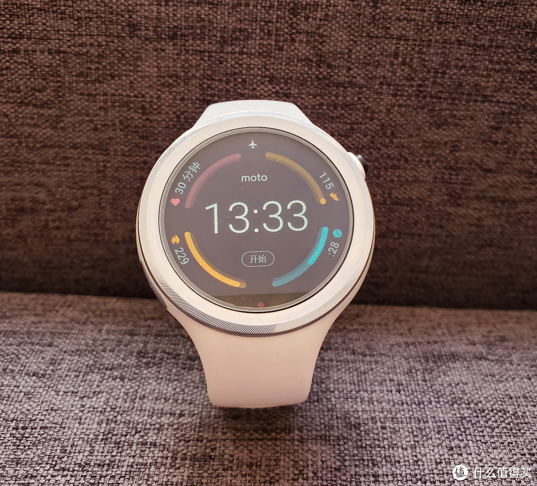 手环？手表？200元的MOTO 360二代运动版体验