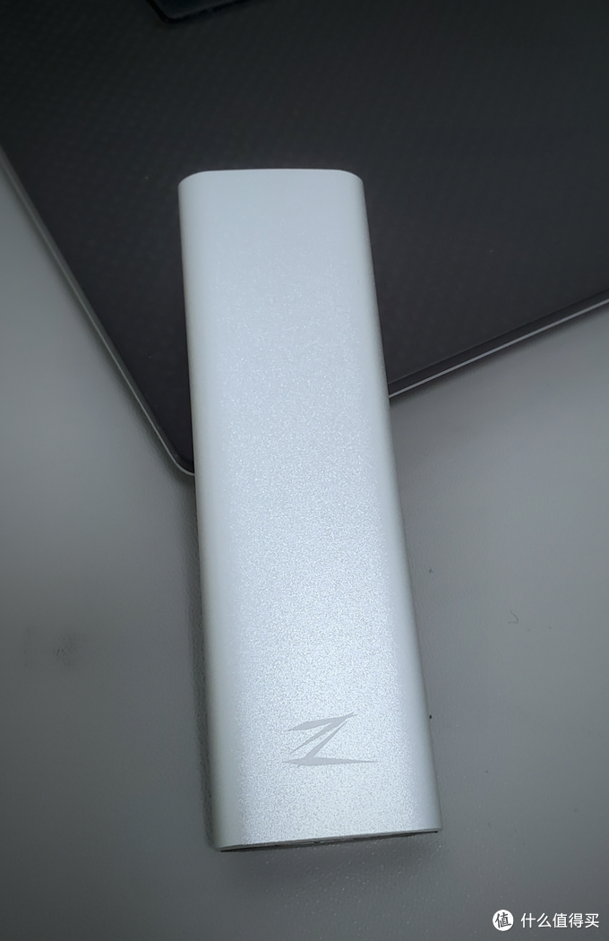 朗科Z slim 移动固态硬盘简测,性价比突出