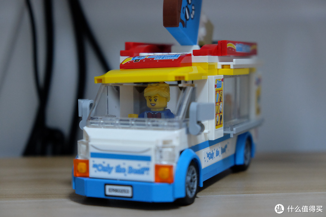 餐车会出下去么？——LEGO 乐高 城市系列 60253 冰淇淋车