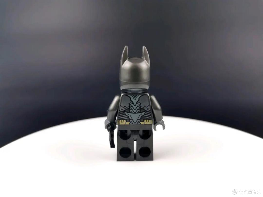 全站首测:乐高76110 蝙蝠侠大战利爪军团 评测
