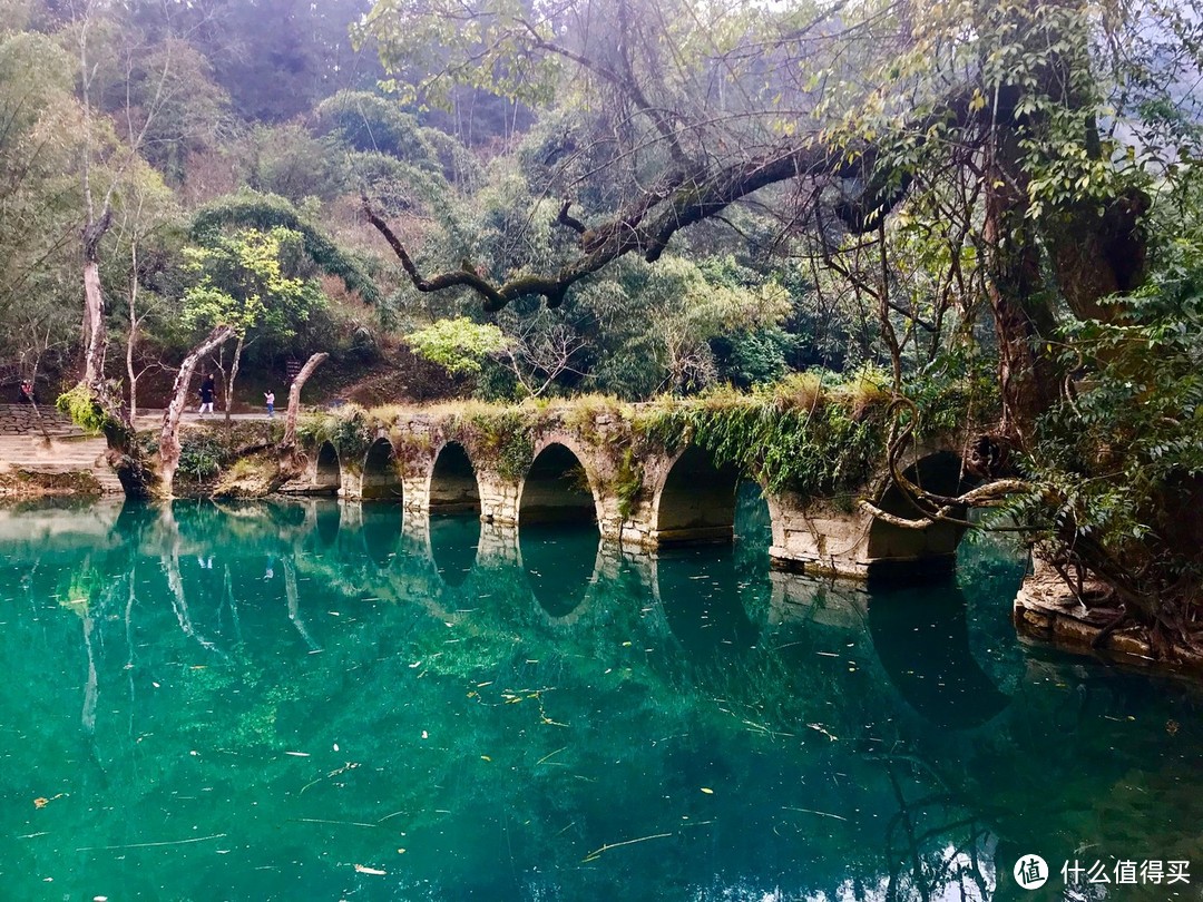 云窍旁通吞日月，烟萝倒拔挂虹霓 ——黔行于崇山峻岭间