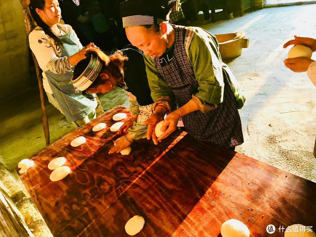 云窍旁通吞日月，烟萝倒拔挂虹霓 ——黔行于崇山峻岭间