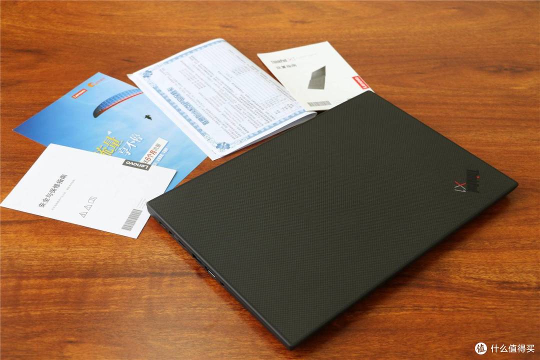 超便携高端商务 长续航全时互联 ThinkPad X1 Carbon 2020深度体验