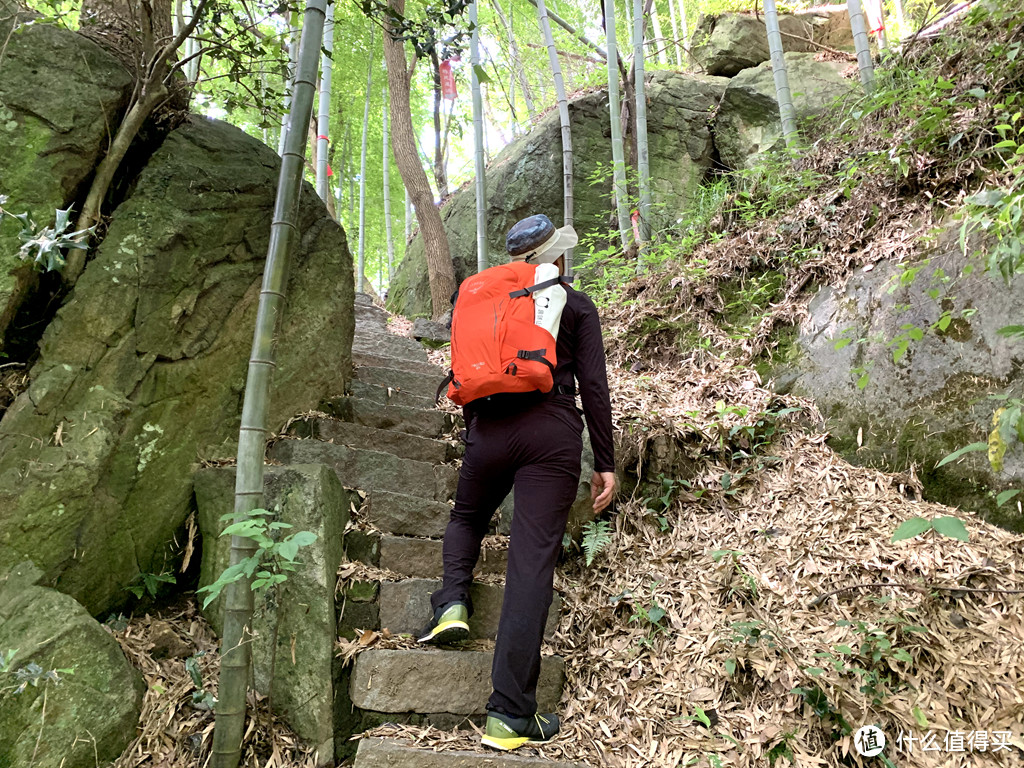 夏季旅行徒步清爽、防晒装备618选购推荐，迪卡侬隐藏款防晒神衣、OSPREY骇客等值得买好物清单