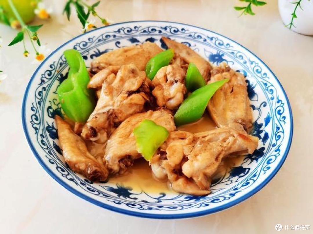 天一热就馋这菜,简单一焖,鲜香嫩滑,闻着味儿能干掉两大碗米饭