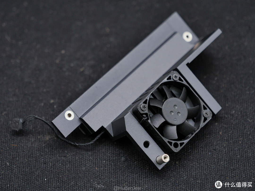 华硕 ROG STRIX B550-I GAMING 主板开箱拆解：B550ITX王者风貌