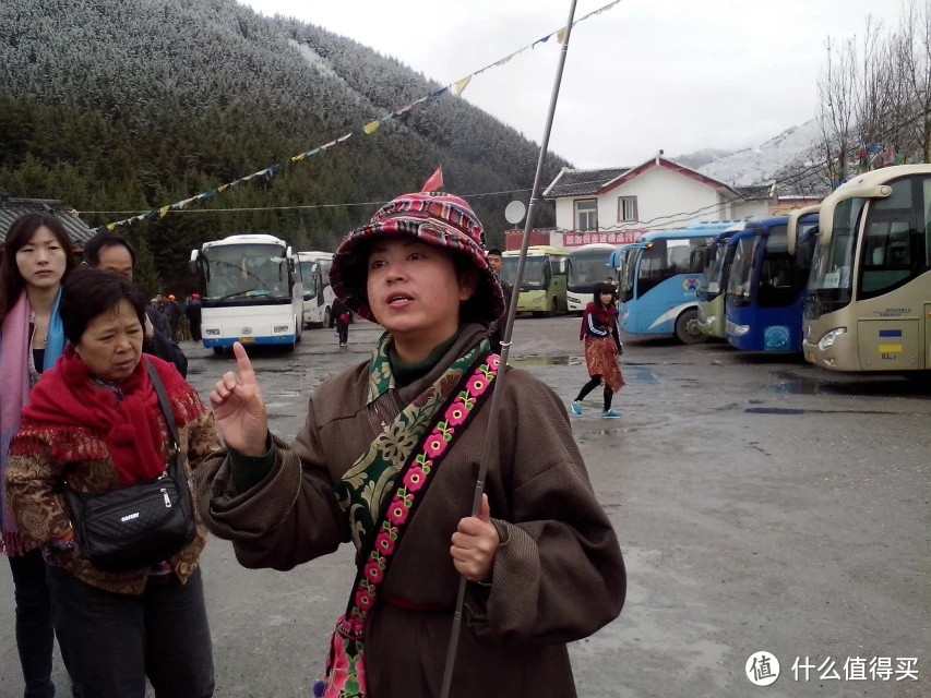 那年，回程遇飞雪体验藏寨