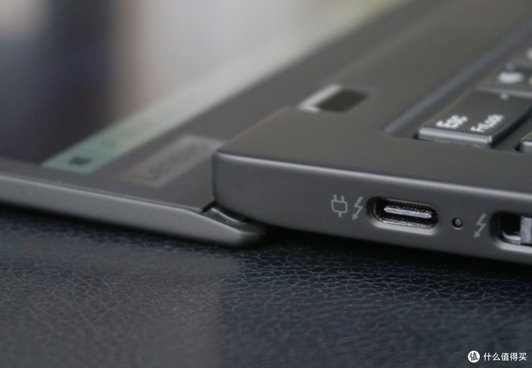将商务范的经典进行到底,小黑新品ThinkPad X1 Carbon 2020体验