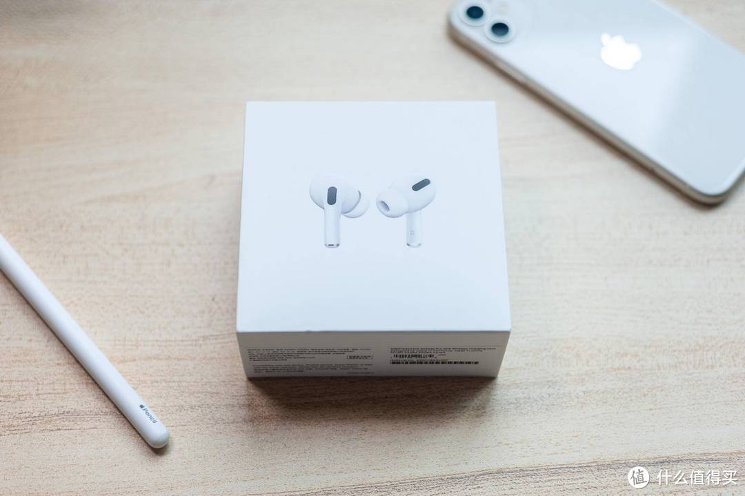 全网最低AirPods Pro稳不稳？小伙上车拼多多，亲身经历为你揭秘