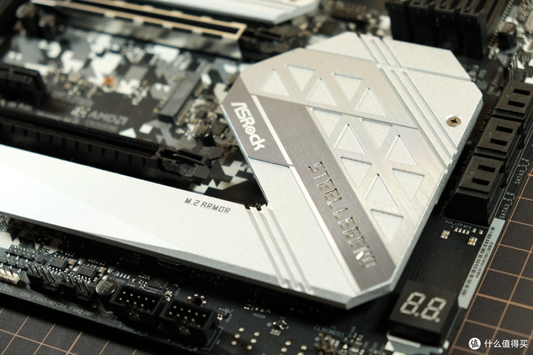 14相供电+PCIE4.0香不香?华擎B550钢铁传奇首发对比实测