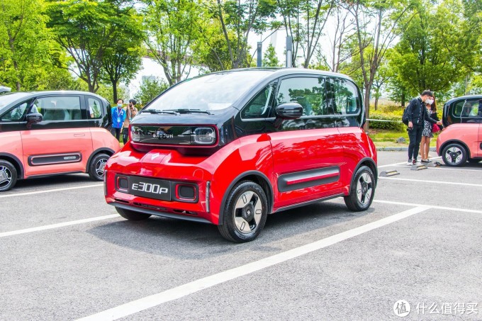 新车资讯:新宝骏E300/E300 Plus预售价公布