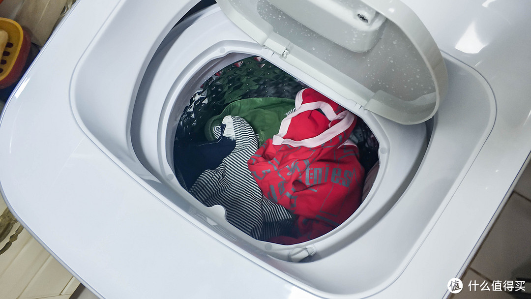小巧易操作，宝贝专属的洗衣机：米家全自动迷你波轮洗衣机 3kg 体验评测